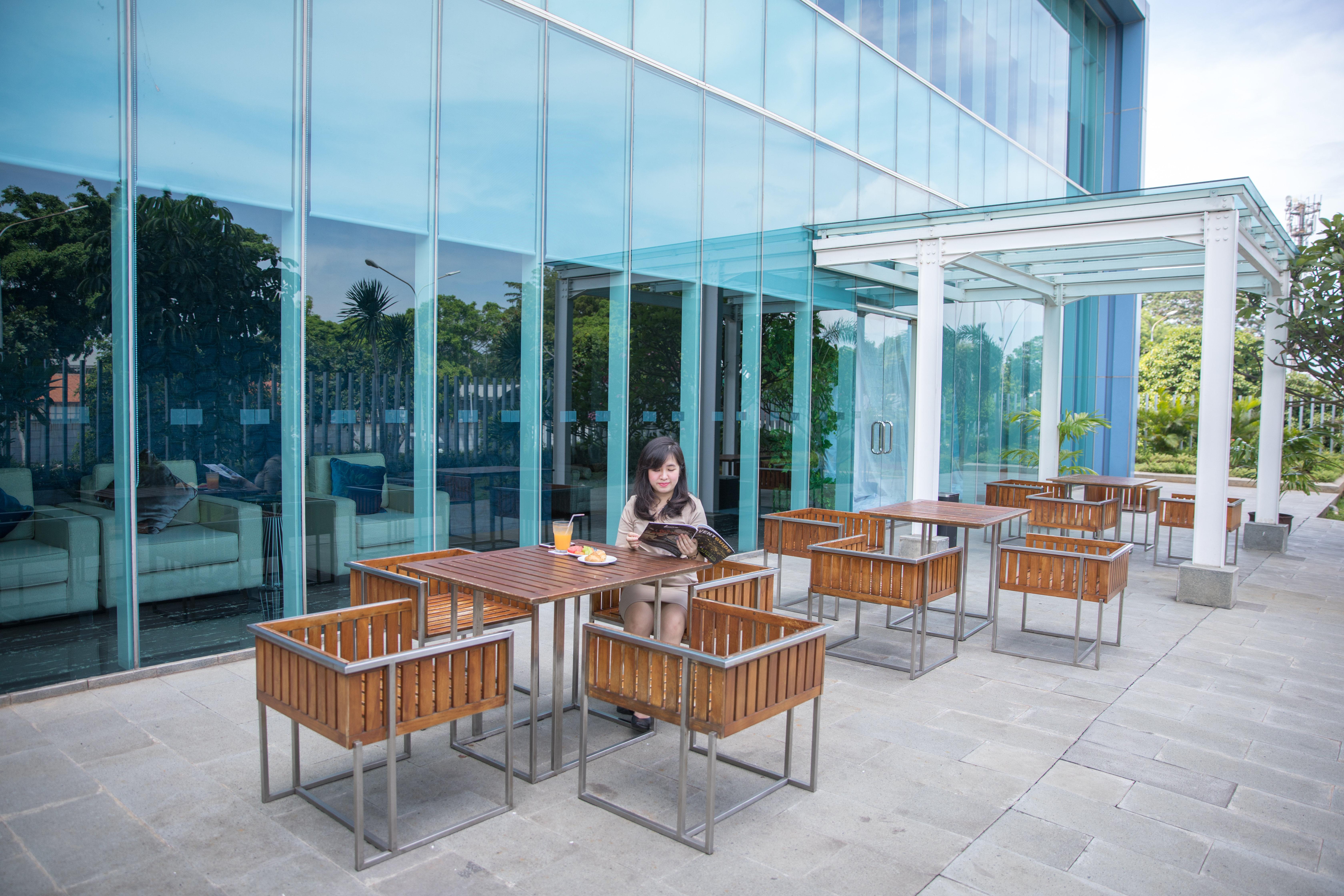 Holiday Inn Express Jakarta International Expo By Ihg Eksteriør bilde