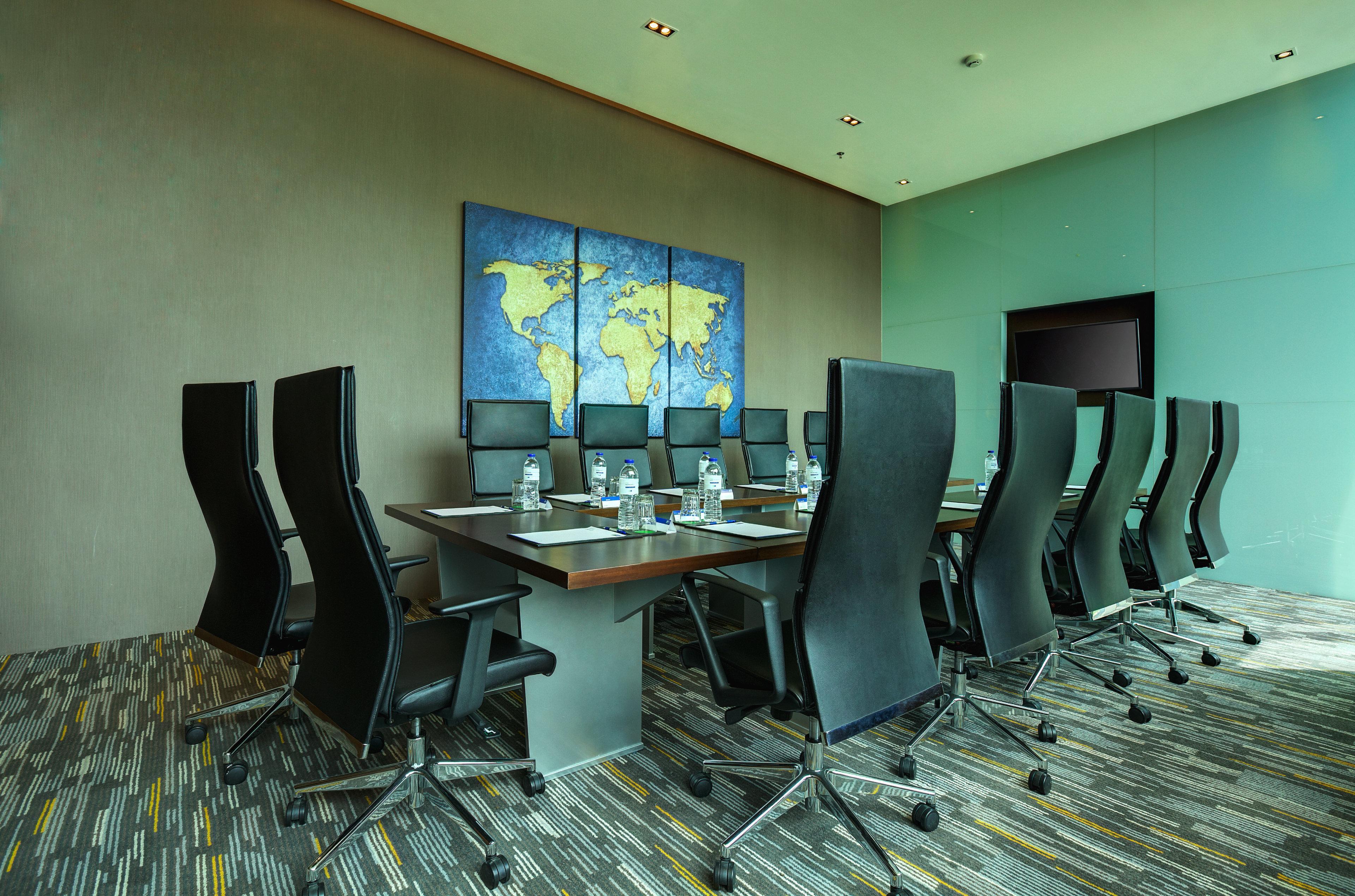 Holiday Inn Express Jakarta International Expo By Ihg Eksteriør bilde